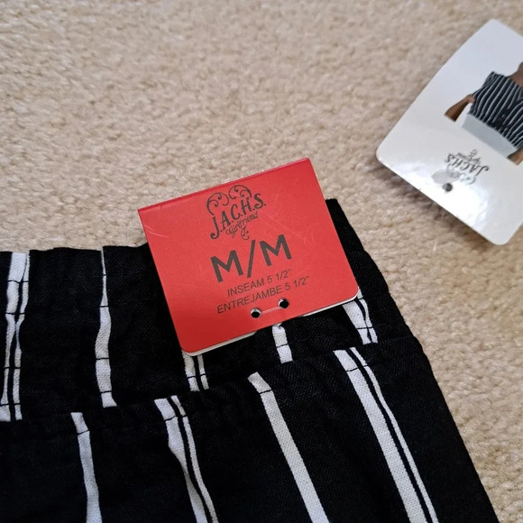 NWT Jachs Girlfriend Shorts Medium Paperbag Waist Black and White Striped - Picture 8 of 13